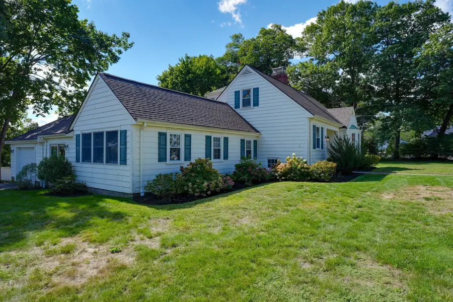 122 Maple Street, Norwood, MA 02062 - #3