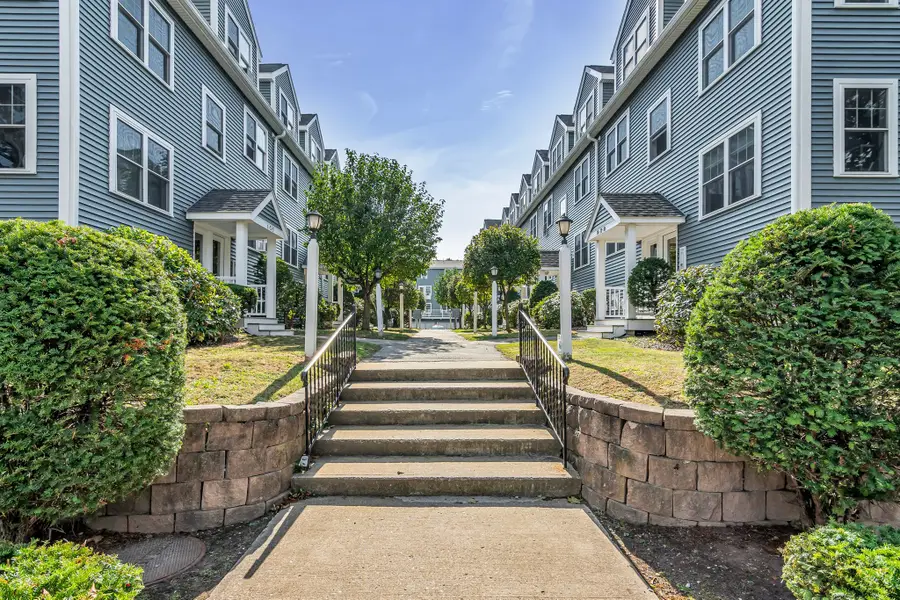 312 Water St #9, Lawrence, MA 01841 - #2