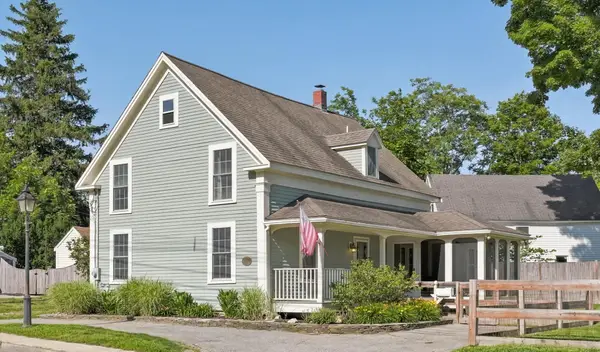 35 Elm Park, Groveland, MA 01834