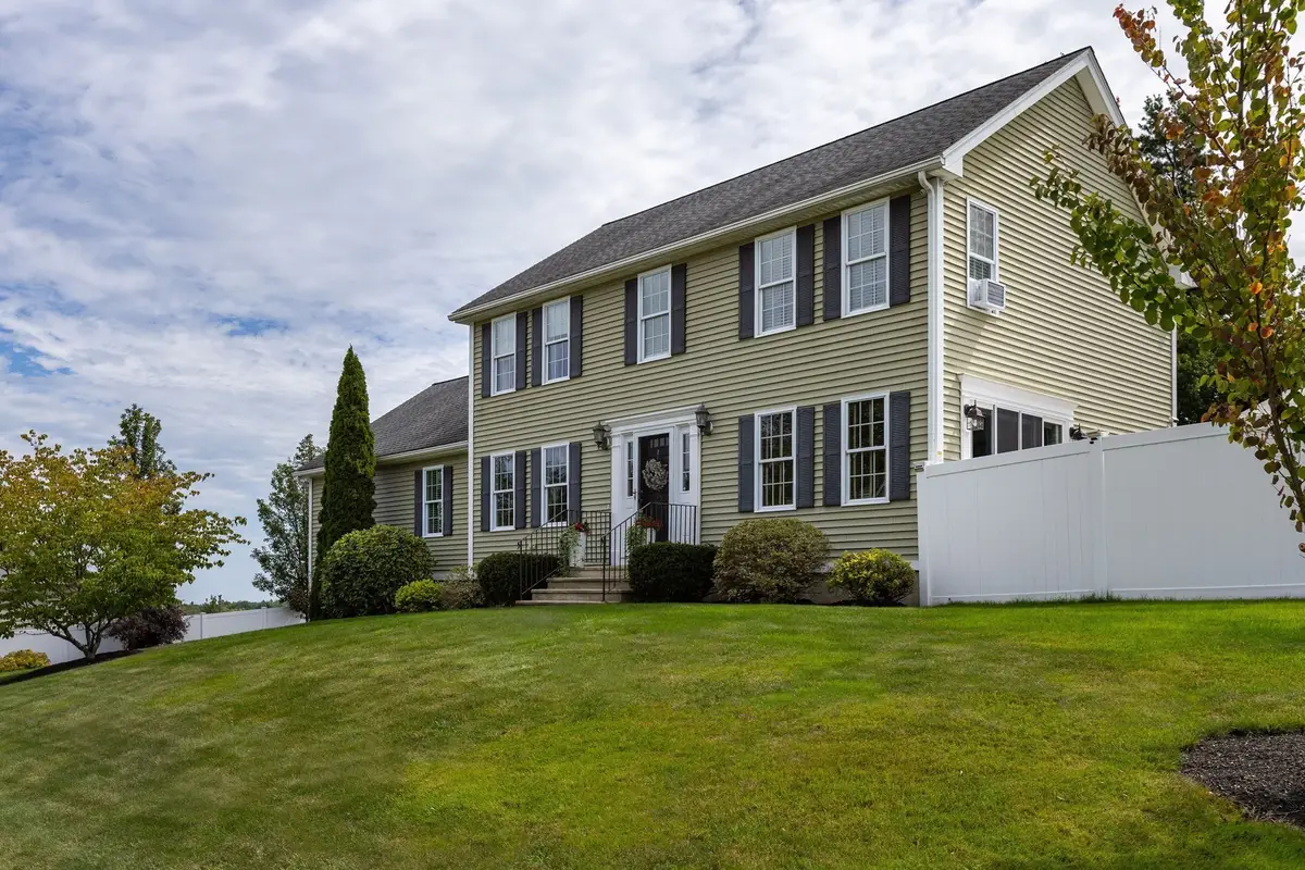 22 Clealand Circle, Rutland, MA 01543 - #1