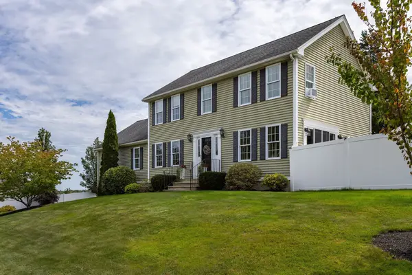22 Clealand Circle, Rutland, MA 01543