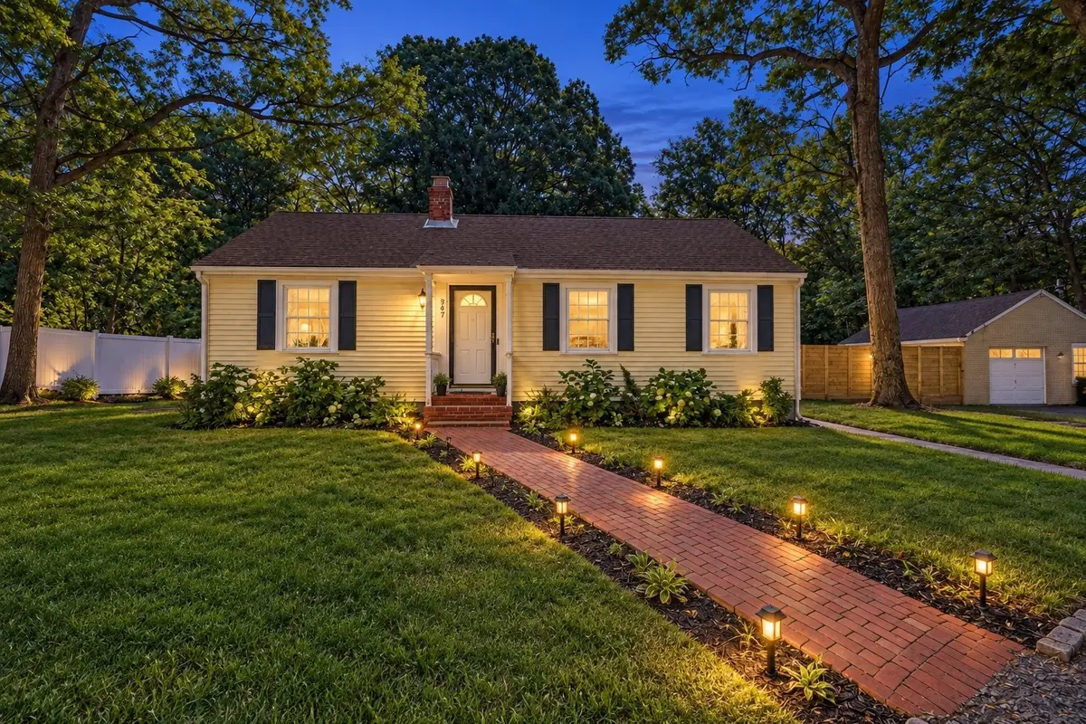 547 Tremont St, Rehoboth, MA 02769 - #1