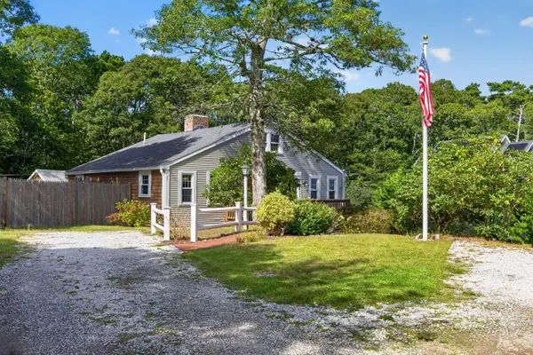 27 Mcguerty, Brewster, MA 02631