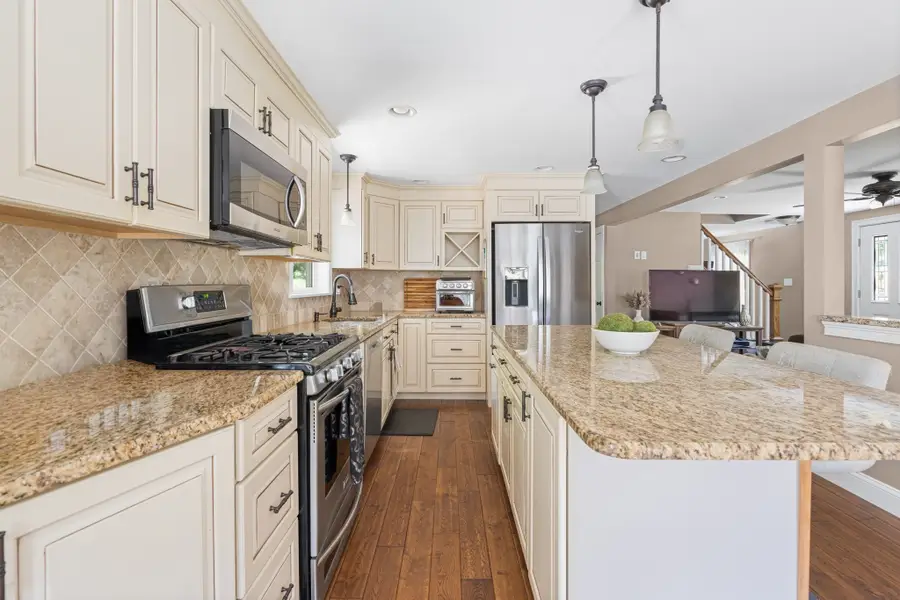 11 Woodbury Rd, Billerica, MA 01821 - #2