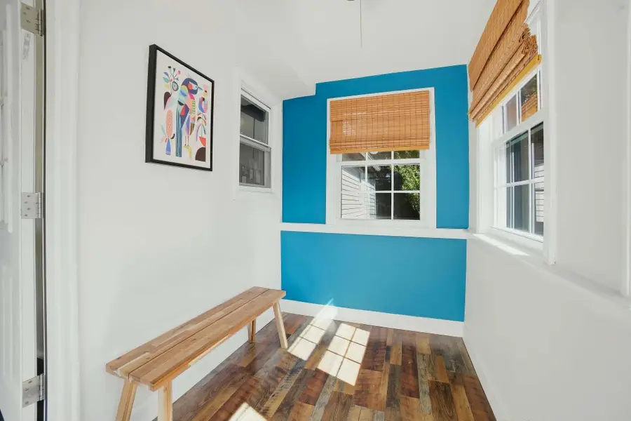 19 Harold St, Worcester, MA 01604 - #3