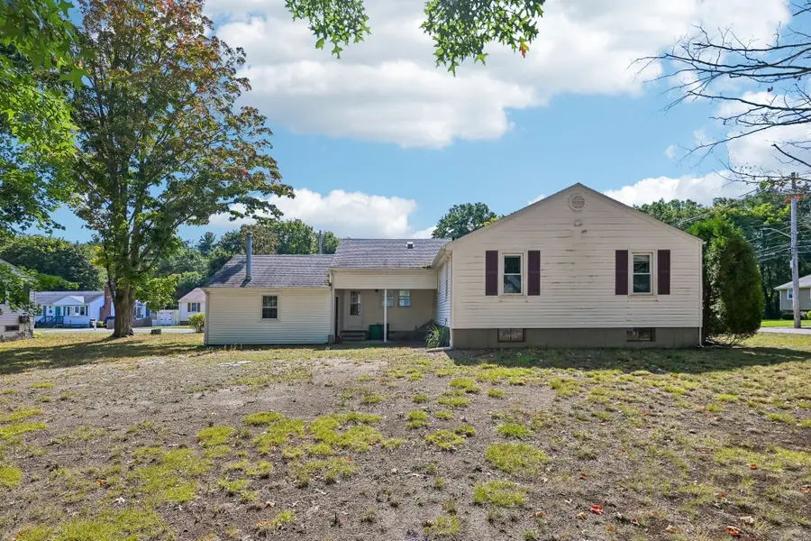 462 Concord St, Rockland, MA 02370 - #3
