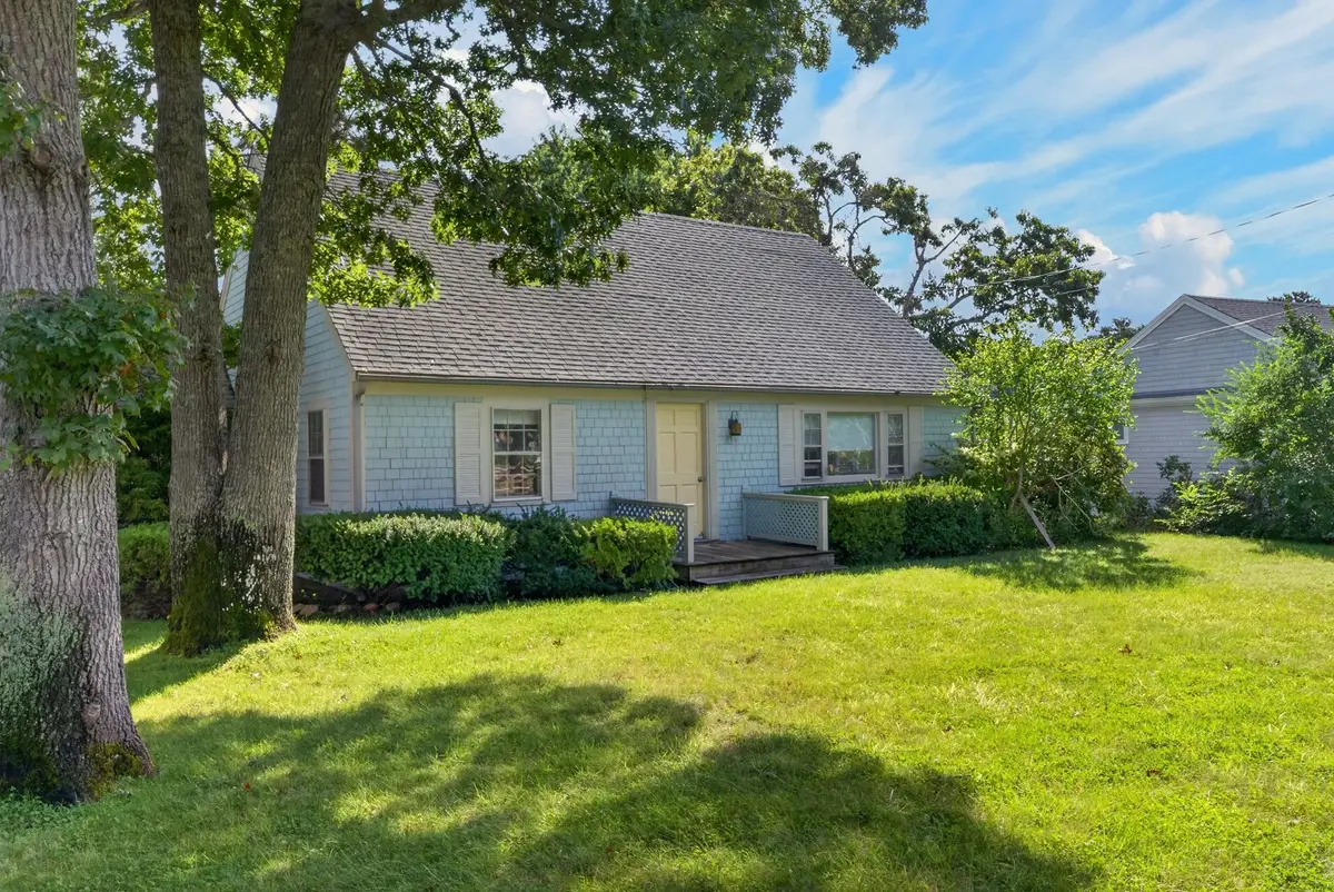 234 County Road, Oak Bluffs, MA 02557 - #1