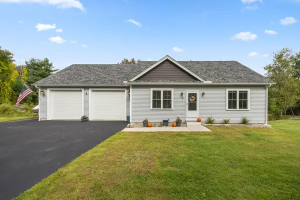 4 Mccarthy Road, North Brookfield, MA 01535