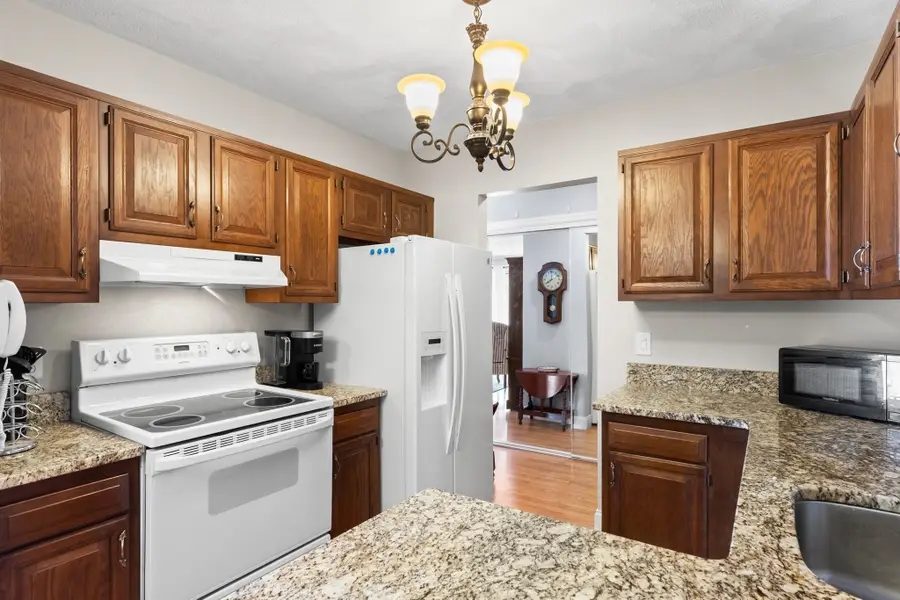 4 Ledgewood Way #21, Peabody, MA 01960 - #3