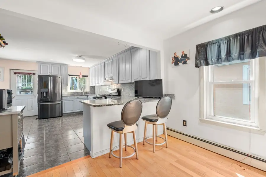 17 Cobb Street, Medford, MA 02155 - #3