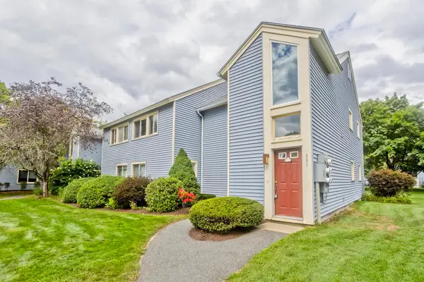 551 Nassau Dr #551, Springfield, MA 01129