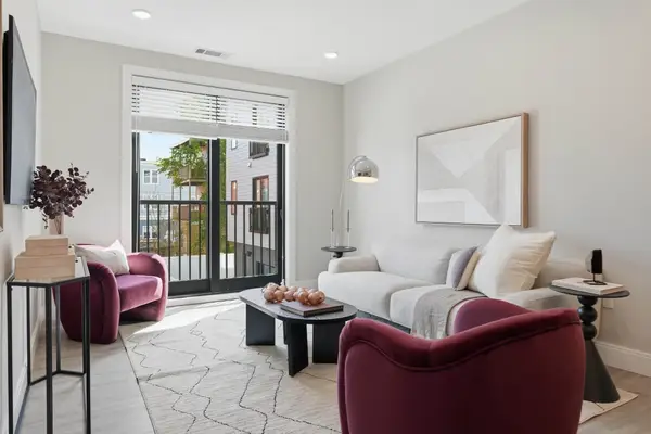 656 Saratoga #206, Boston, MA 02128