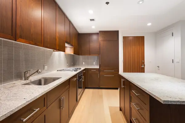 580 Washington #204, Boston, MA 02111