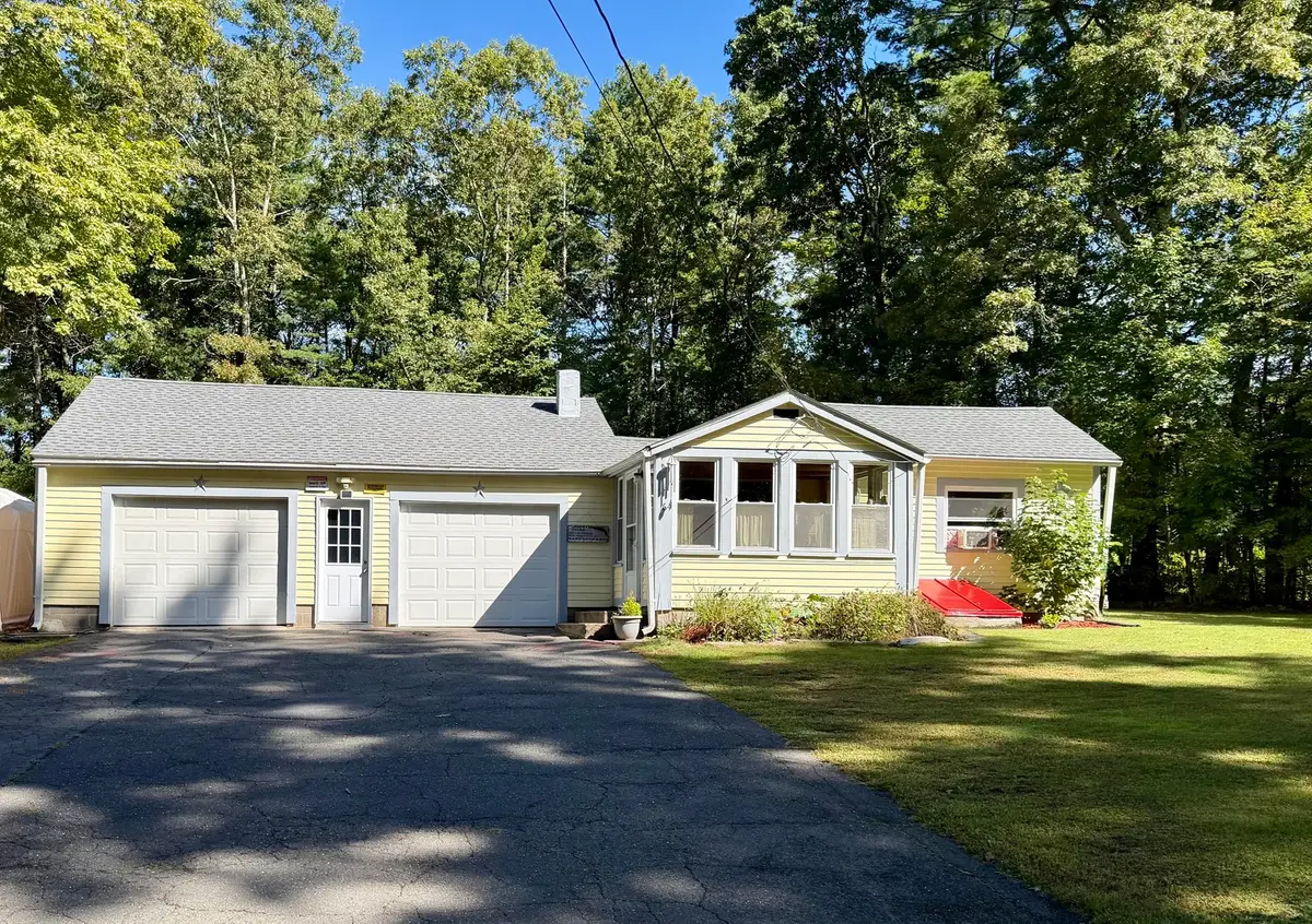 64 Munsell St, Belchertown, MA 01007 - #1