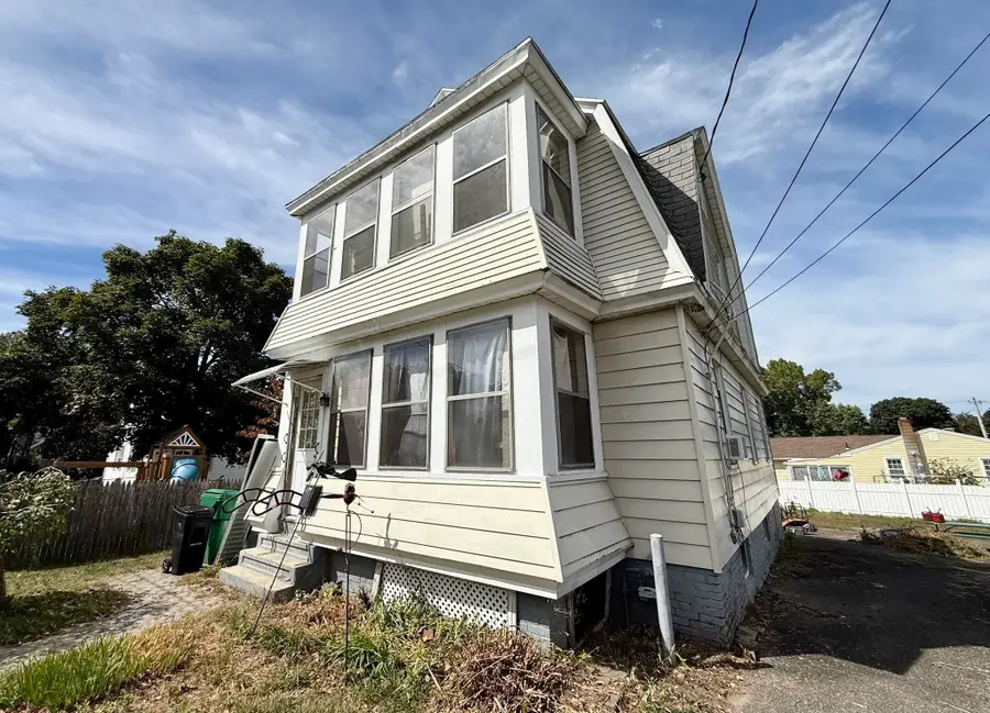 30 Dalton Ave, Chicopee, MA 01020 - #2