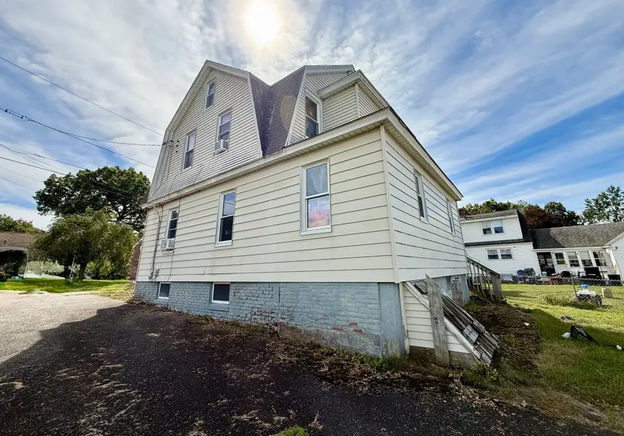 30 Dalton Ave, Chicopee, MA 01020 - #3