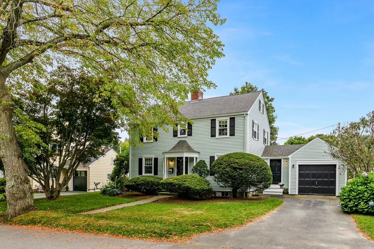 18 Mohawk Rd, Marblehead, MA 01945 - #1