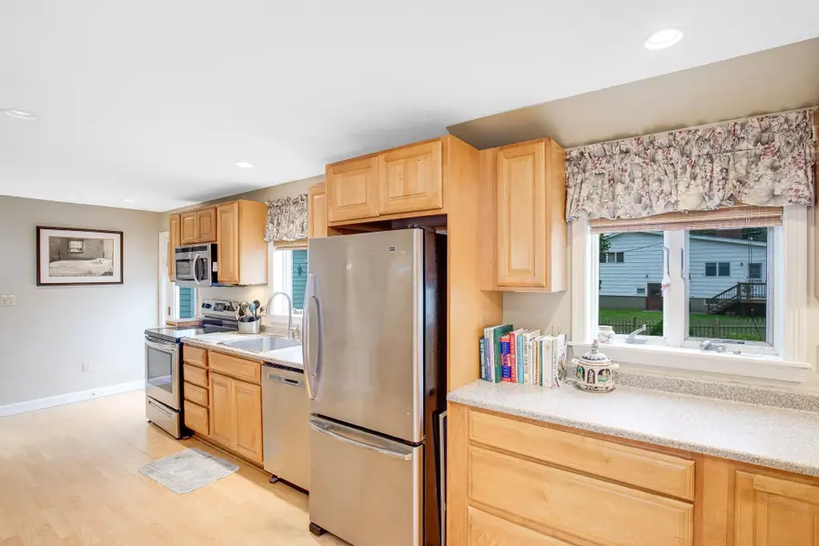 18 Mohawk Rd, Marblehead, MA 01945 - #3