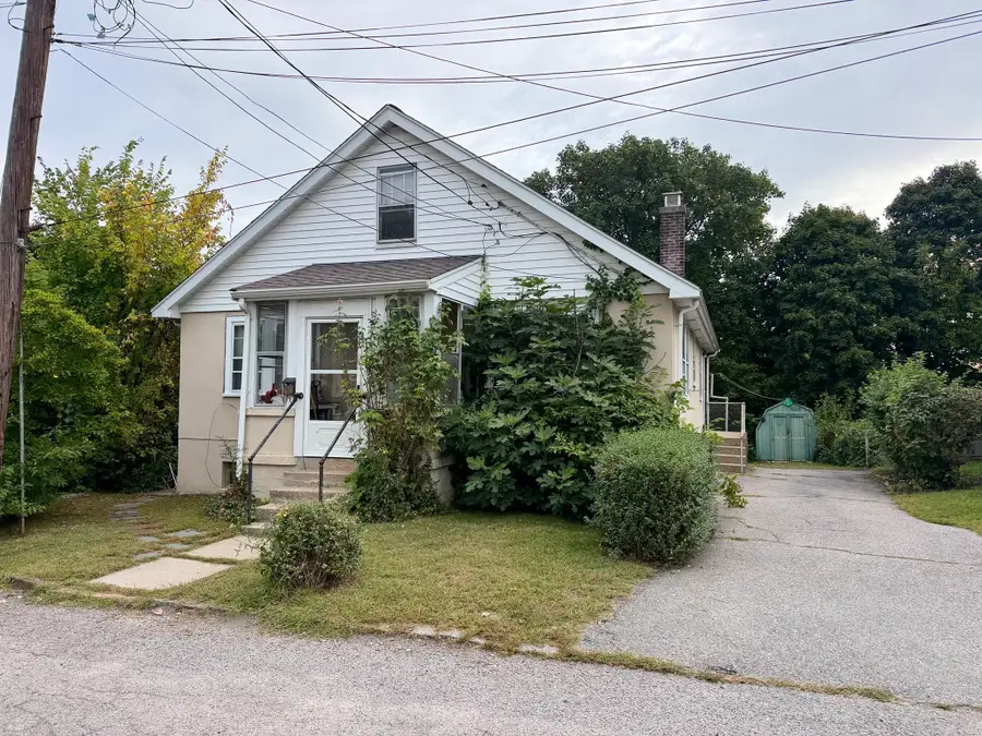 25 Lyons Ct, Watertown, MA 02472 - #2