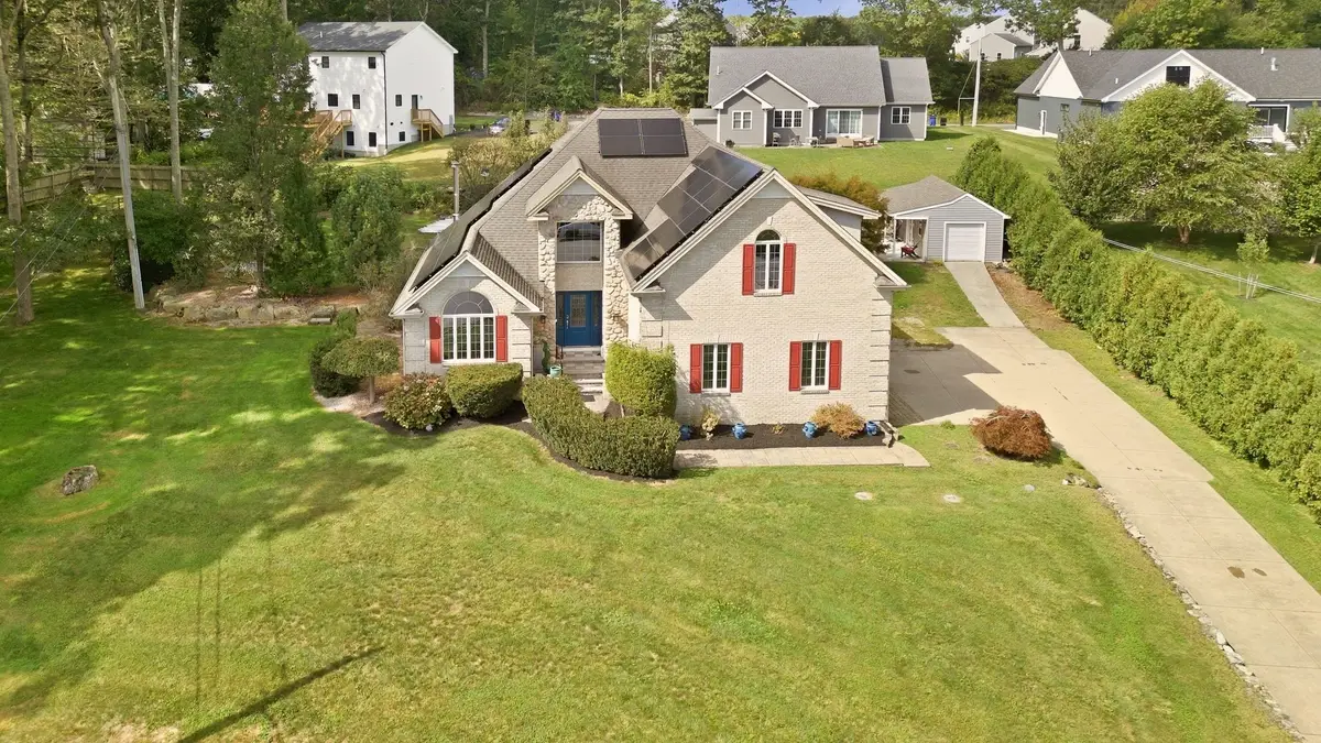 33 Flores, Fall River, MA 02721 - #1