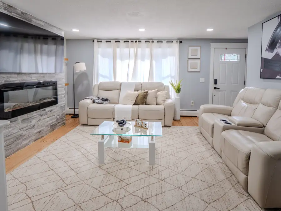 60 Judy Dr, Leominster, MA 01453 - #3