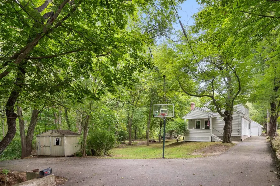 39 Montrose Ave, Wakefield, MA 01880 - #3