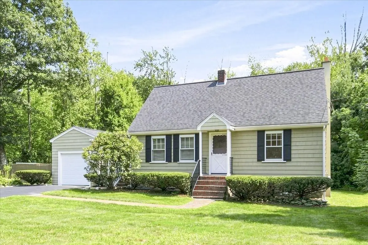 924 Washington St, Franklin, MA 02038 - #1