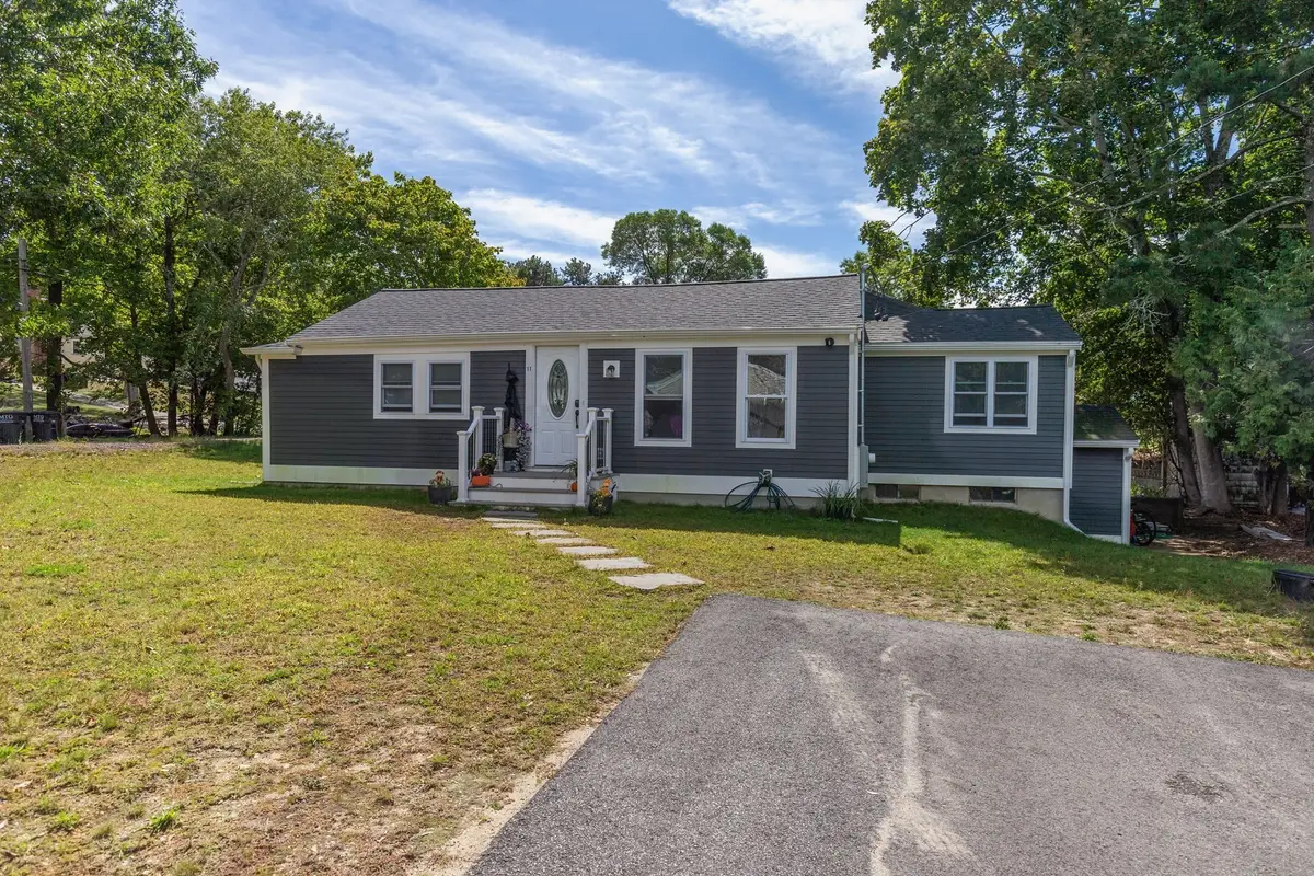 11 Madlyn St, Plymouth, MA 02360 - #1