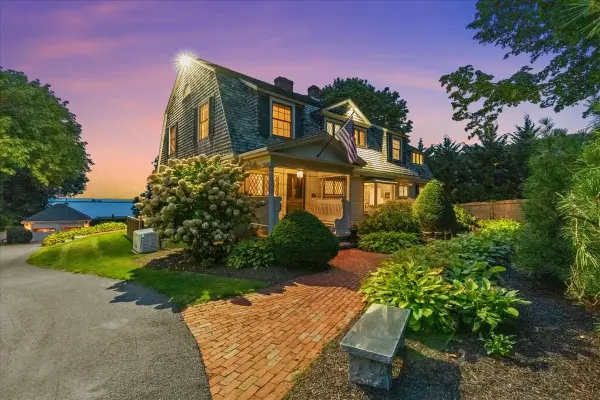 26 Warren Ave, Plymouth, MA 02360