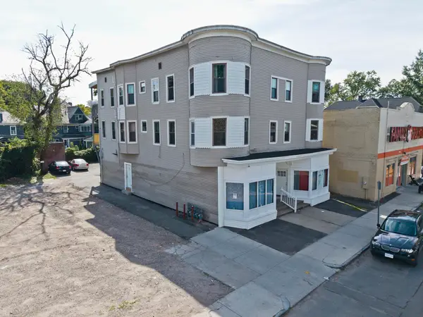 298-302 Belmont Ave, Springfield, MA 01108