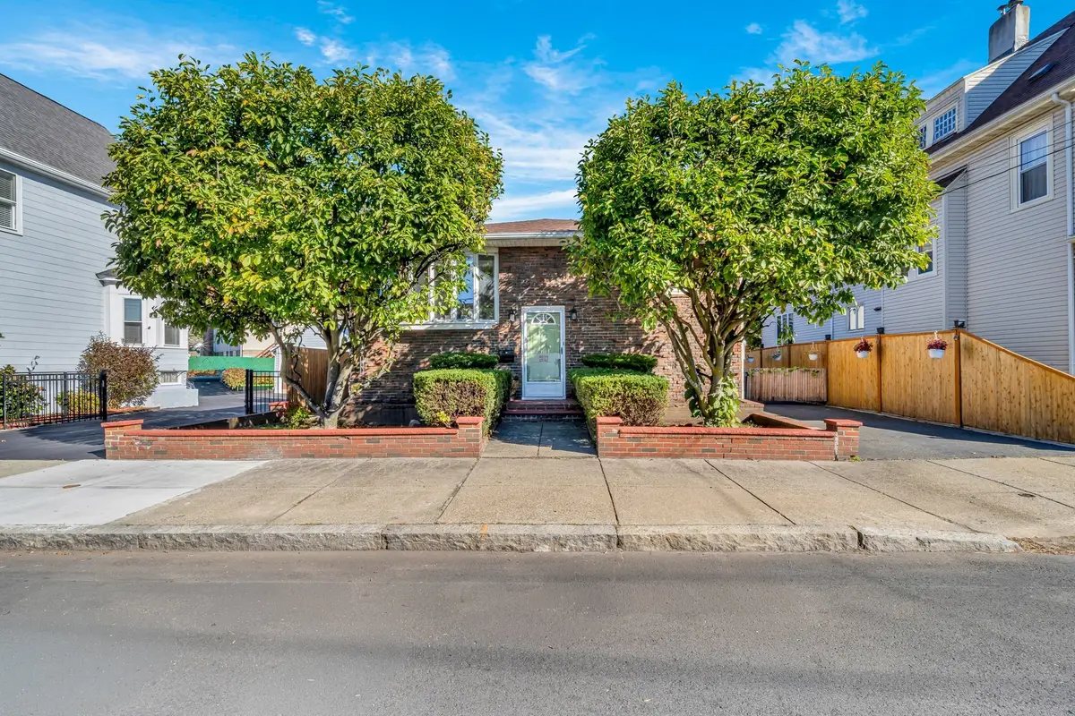 26 Beach St, Malden, MA 02148 - #1