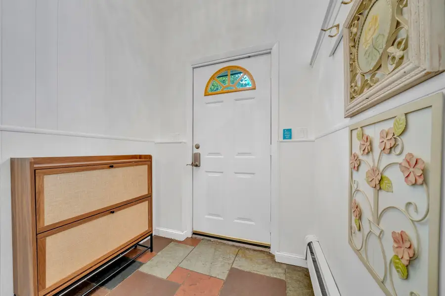 26 Beach St, Malden, MA 02148 - #3