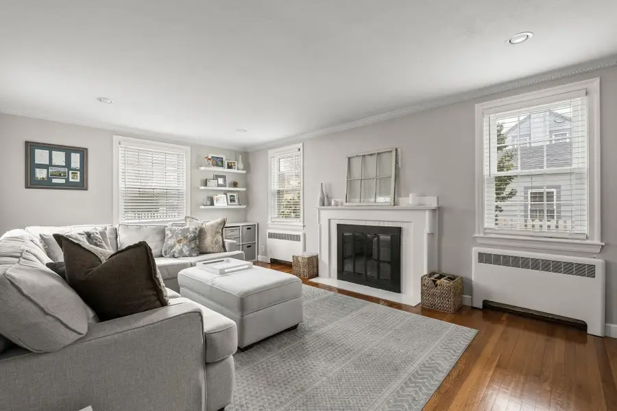 45 Lafayette St, Marblehead, MA 01945 - #2