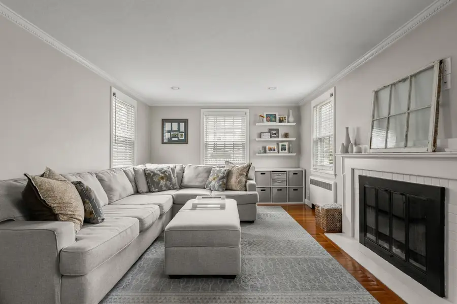 45 Lafayette St, Marblehead, MA 01945 - #3