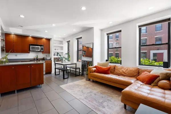 7 Cypress Rd #702, Boston, MA 02135