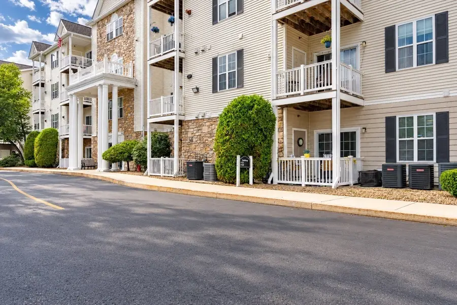 23 Hampshire Rd #113, Methuen, MA 01844 - #3