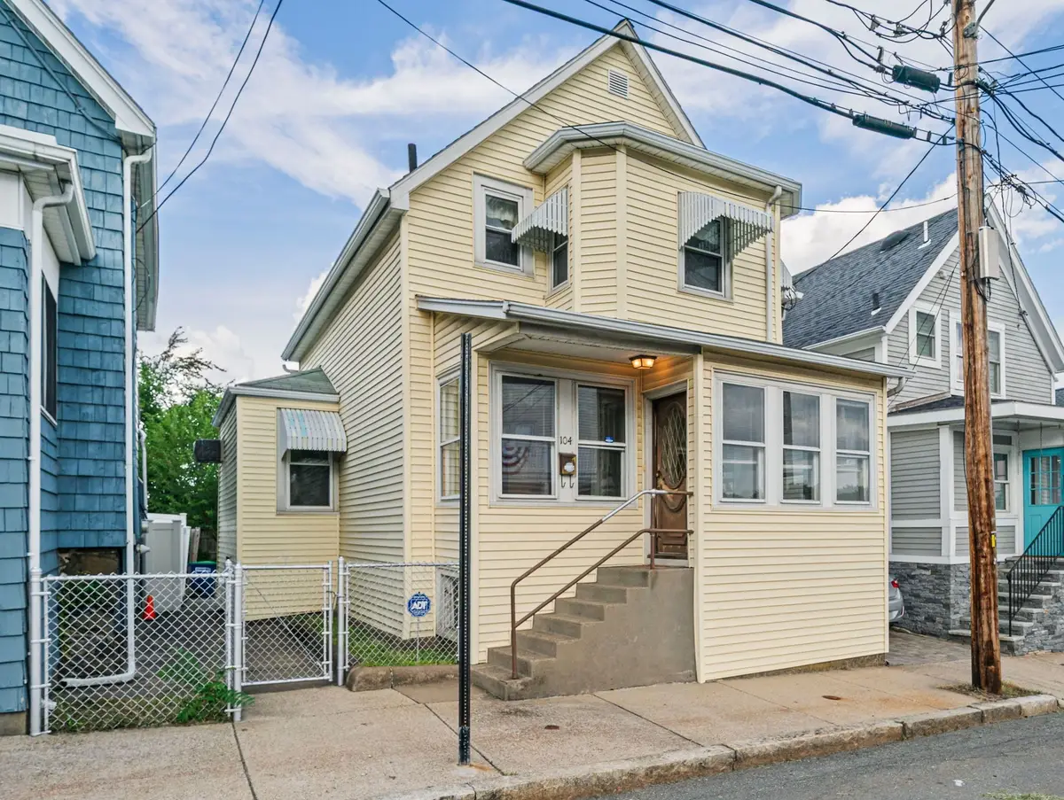 104 Fremont St, Somerville, MA 02145 - #1