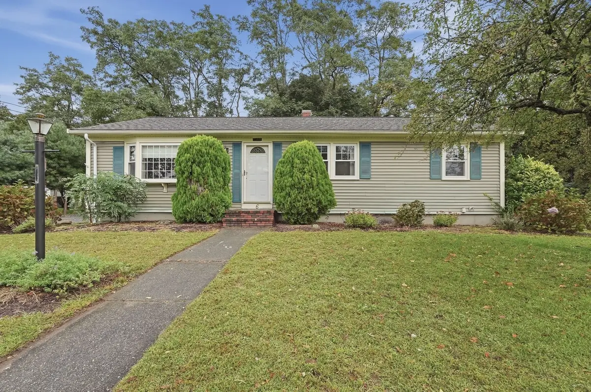 6 Lincoln Dr, Fairhaven, MA 02719 - #1