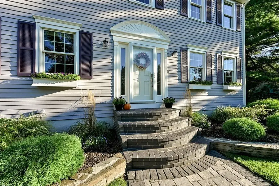 7 Southpark Ln, Mansfield, MA 02048 - #2