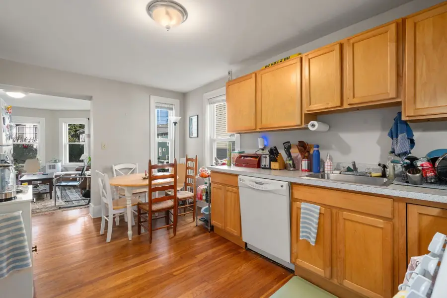 166 Albion St, Somerville, MA 02144 - #3