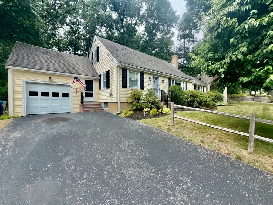 130 Central St, North Reading, MA 01864 - #3