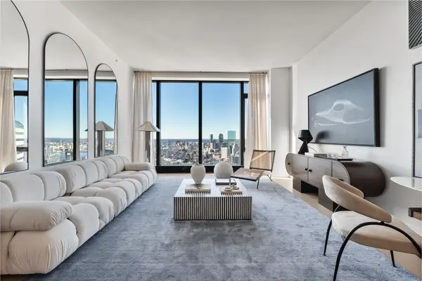 682 Atlantic Avenue #3702, Boston, MA 02110