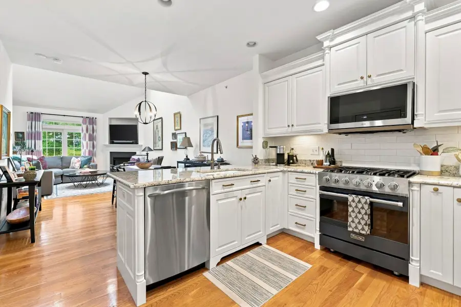 900 Lynnfield Street #6, Lynnfield, MA 01940 - #3