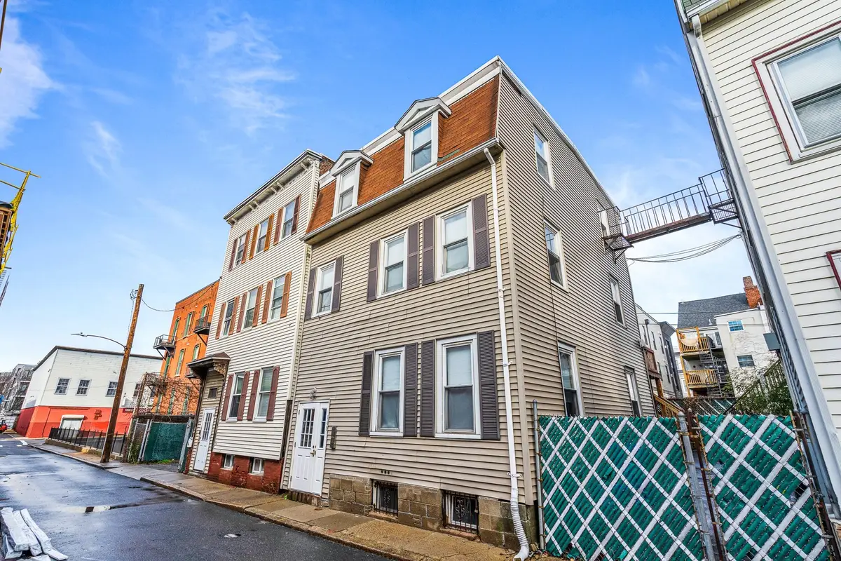 140 Athens St, Boston, MA 02127 - #1