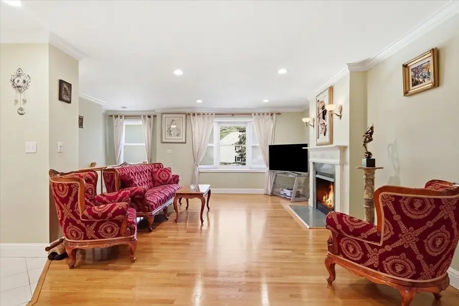 25 Hamlet Street #25, Newton Center, MA 02459 - #3