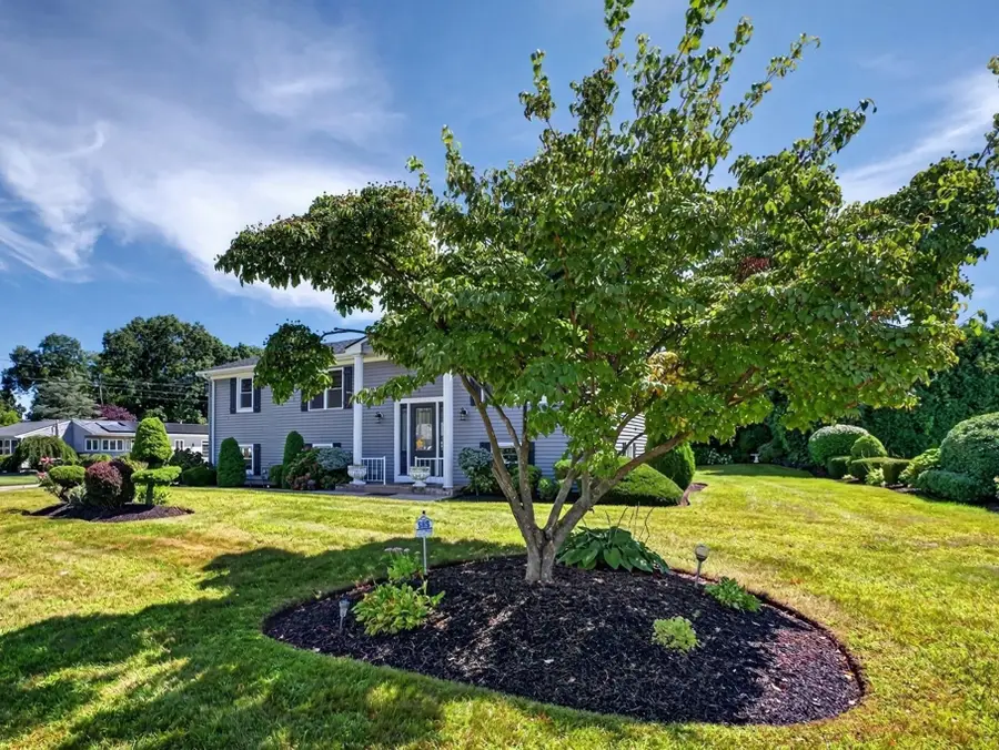 585 N Eastern Ave, Fall River, MA 02720 - #3