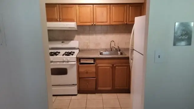 9 Longwood Dr #4, Andover, MA 01810 - #3
