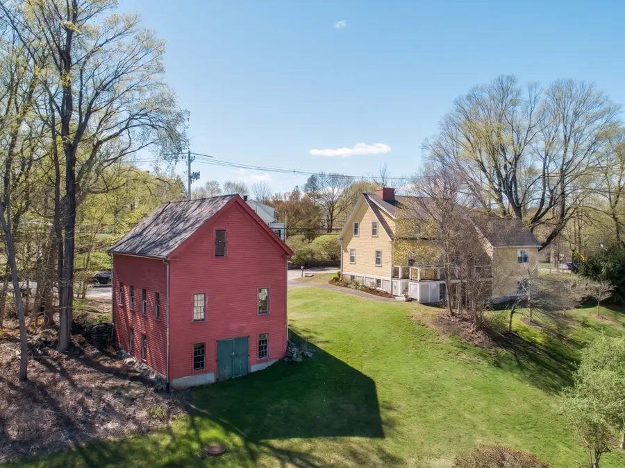 5 South Main St., Sherborn, MA 01770 - #3