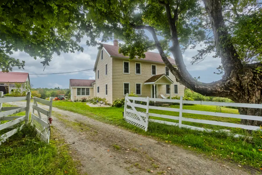 54 Gibbs Rd, Blandford, MA 01008 - #2