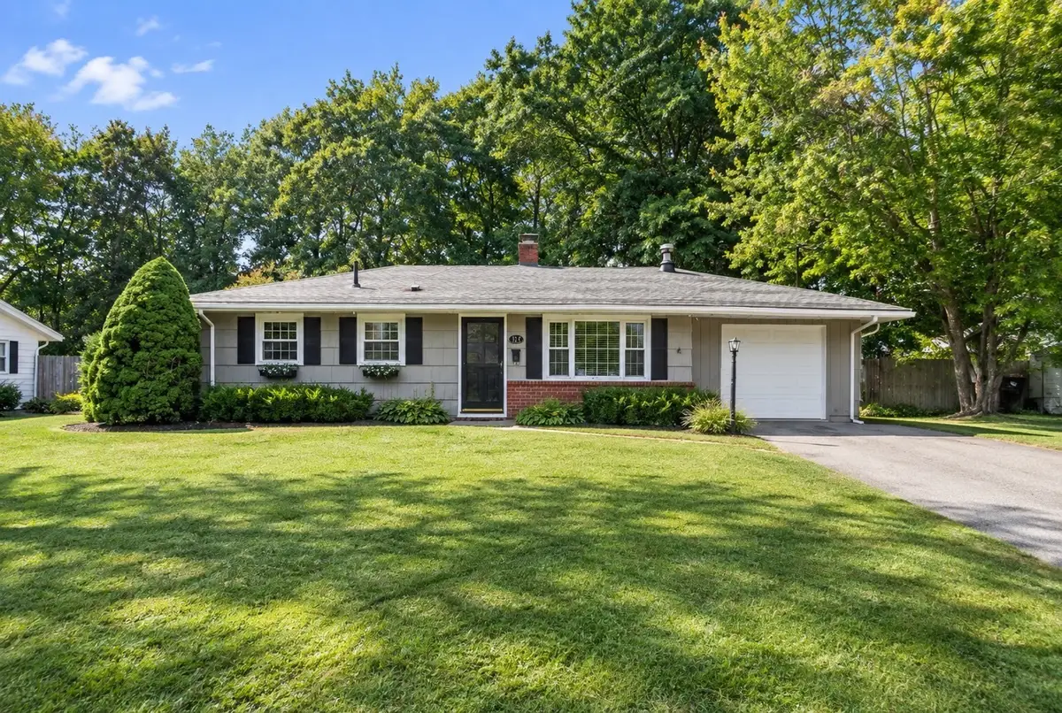 122 Elsie Rd, Brockton, MA 02302 - #1